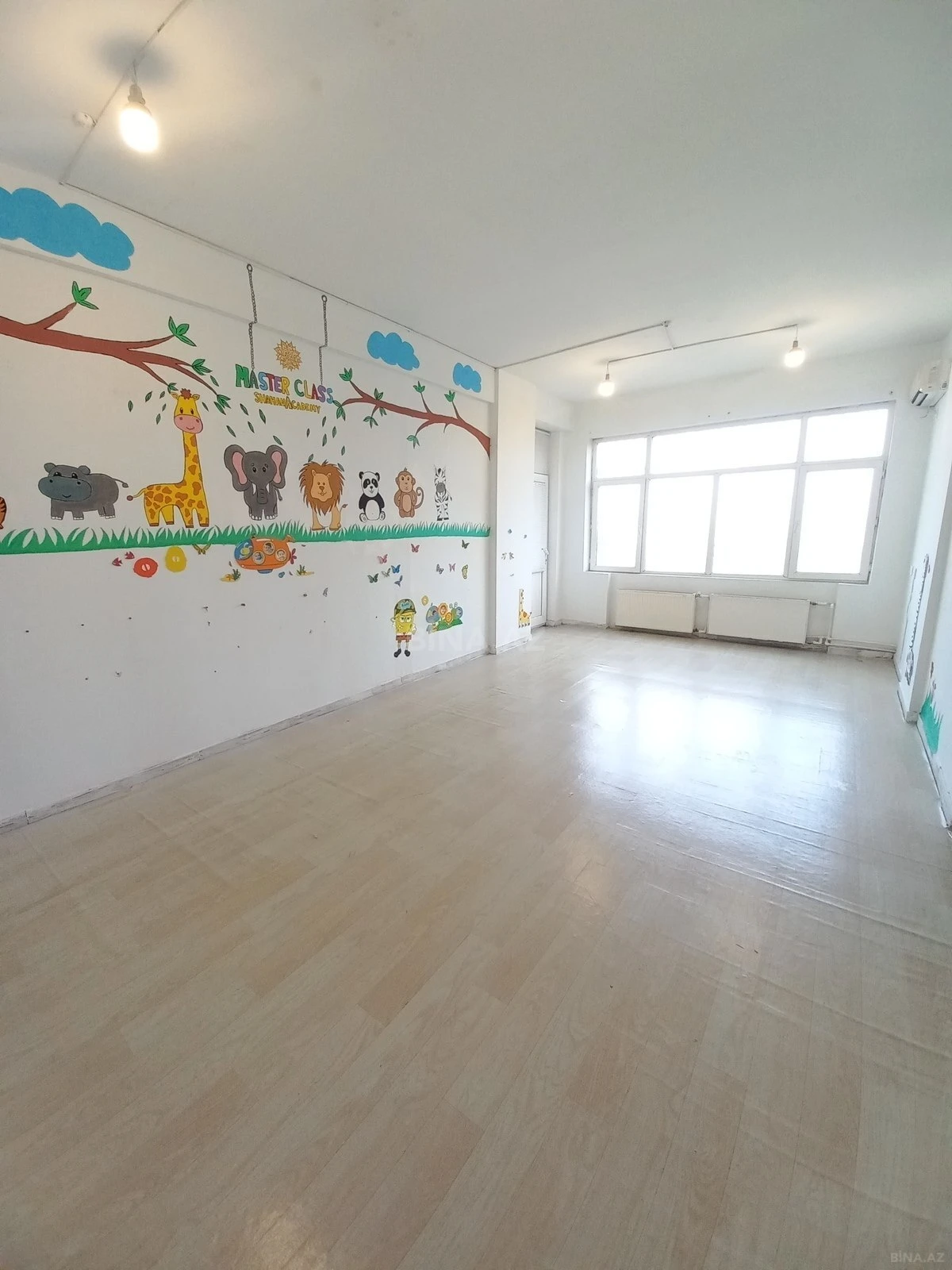 Kirayə verilir 6 otaqlı ofis 250 m²