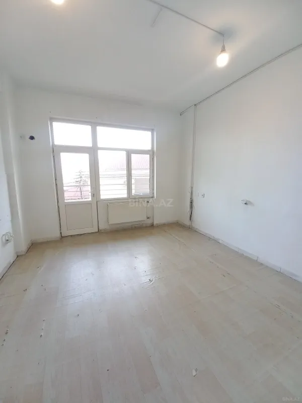 Kirayə verilir 6 otaqlı ofis 250 m²