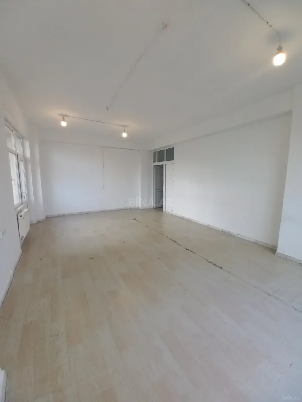 Kirayə verilir 6 otaqlı ofis 250 m²