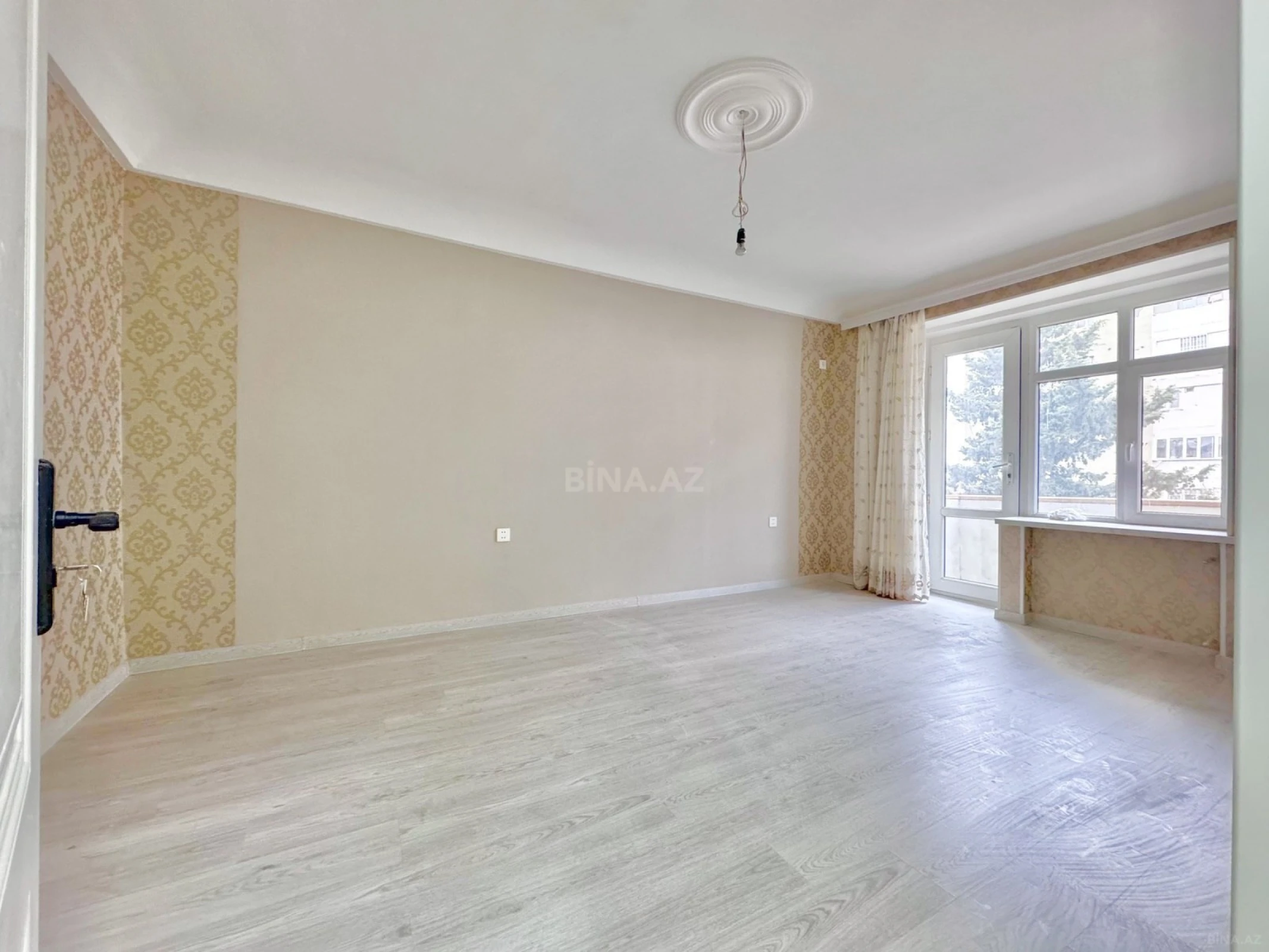 Satılır 3 otaqlı mənzil 85 m²