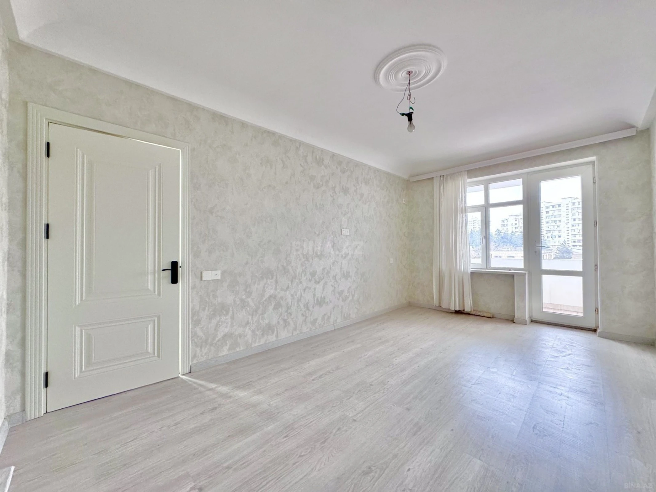 Satılır 3 otaqlı mənzil 85 m²