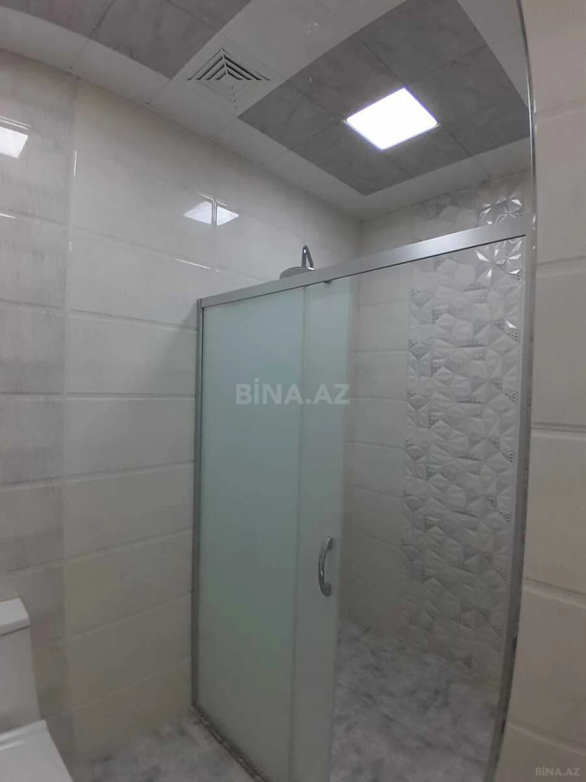 Satılır 2 otaqlı mənzil 96 m²