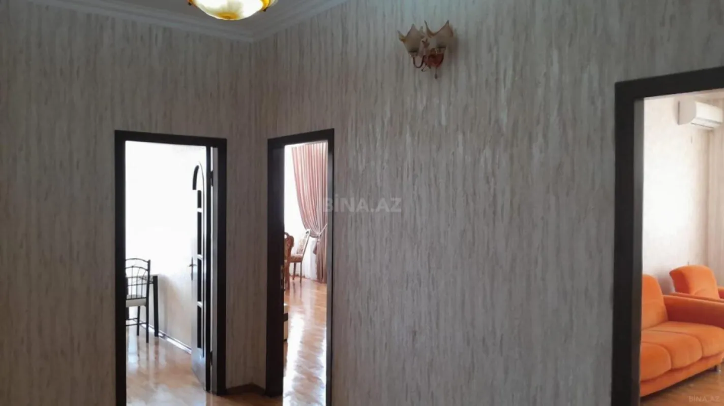 Kirayə verilir 3 otaqlı mənzil 120 m²