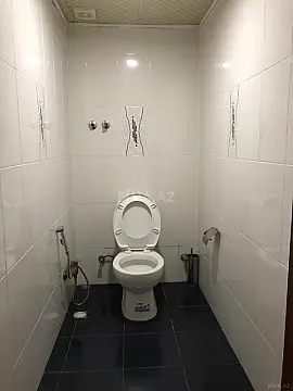 Satılır 2 otaqlı mənzil 105 m²