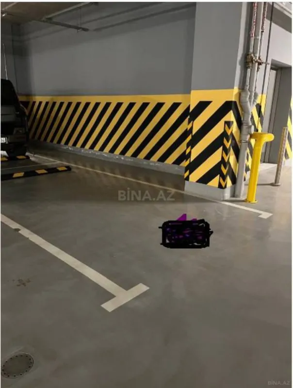 Satılır 4 otaqlı mənzil 136 m²