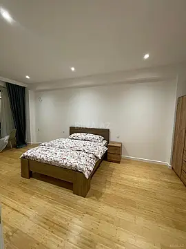 Kirayə verilir 2 otaqlı mənzil 90 m²