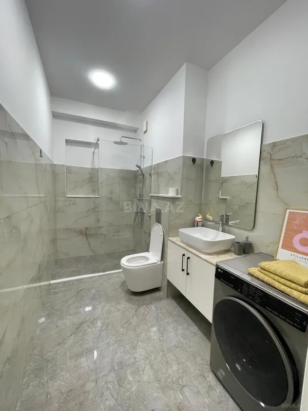 Kirayə verilir 2 otaqlı mənzil 90 m²