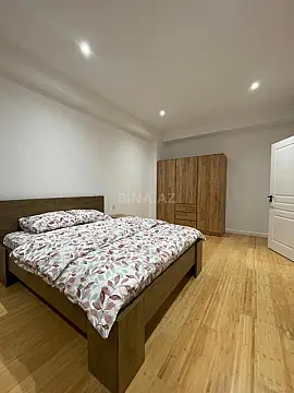 Kirayə verilir 2 otaqlı mənzil 90 m²