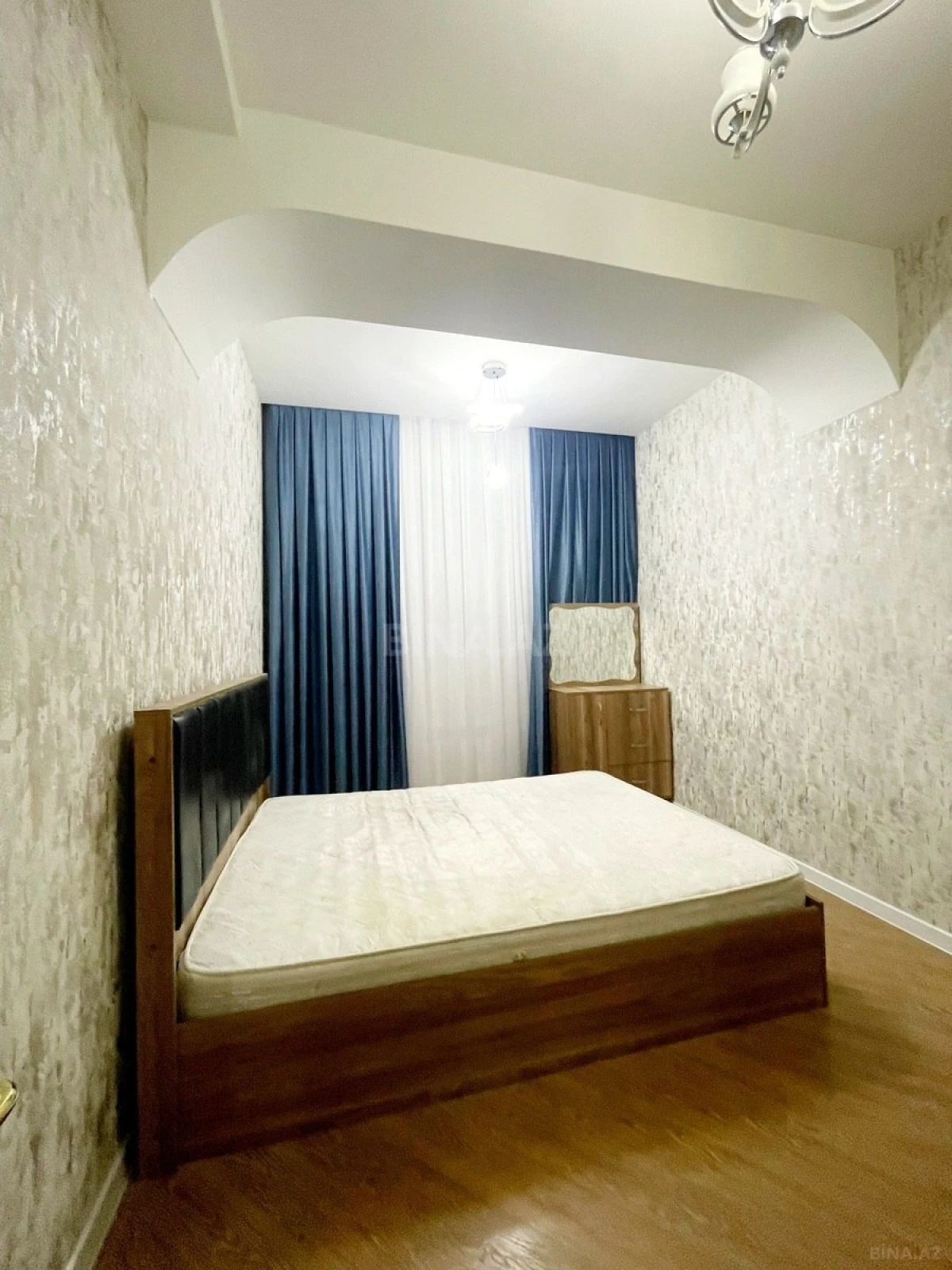 Satılır 2 otaqlı mənzil 60 m²