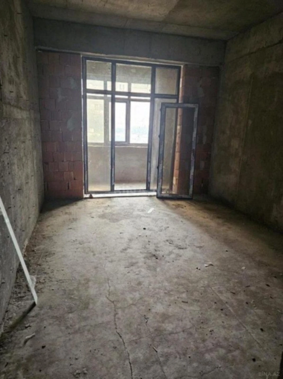 Satılır 2 otaqlı mənzil 99.3 m²