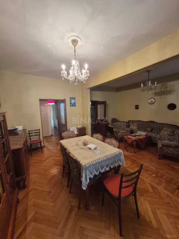 Satılır 3 otaqlı mənzil 85 m²