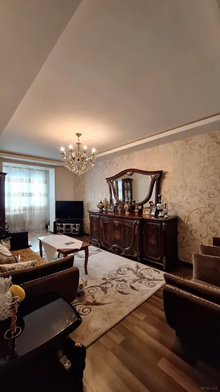 Satılır 2 otaqlı mənzil 70 m²