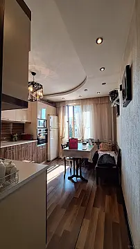 Satılır 2 otaqlı mənzil 70 m²