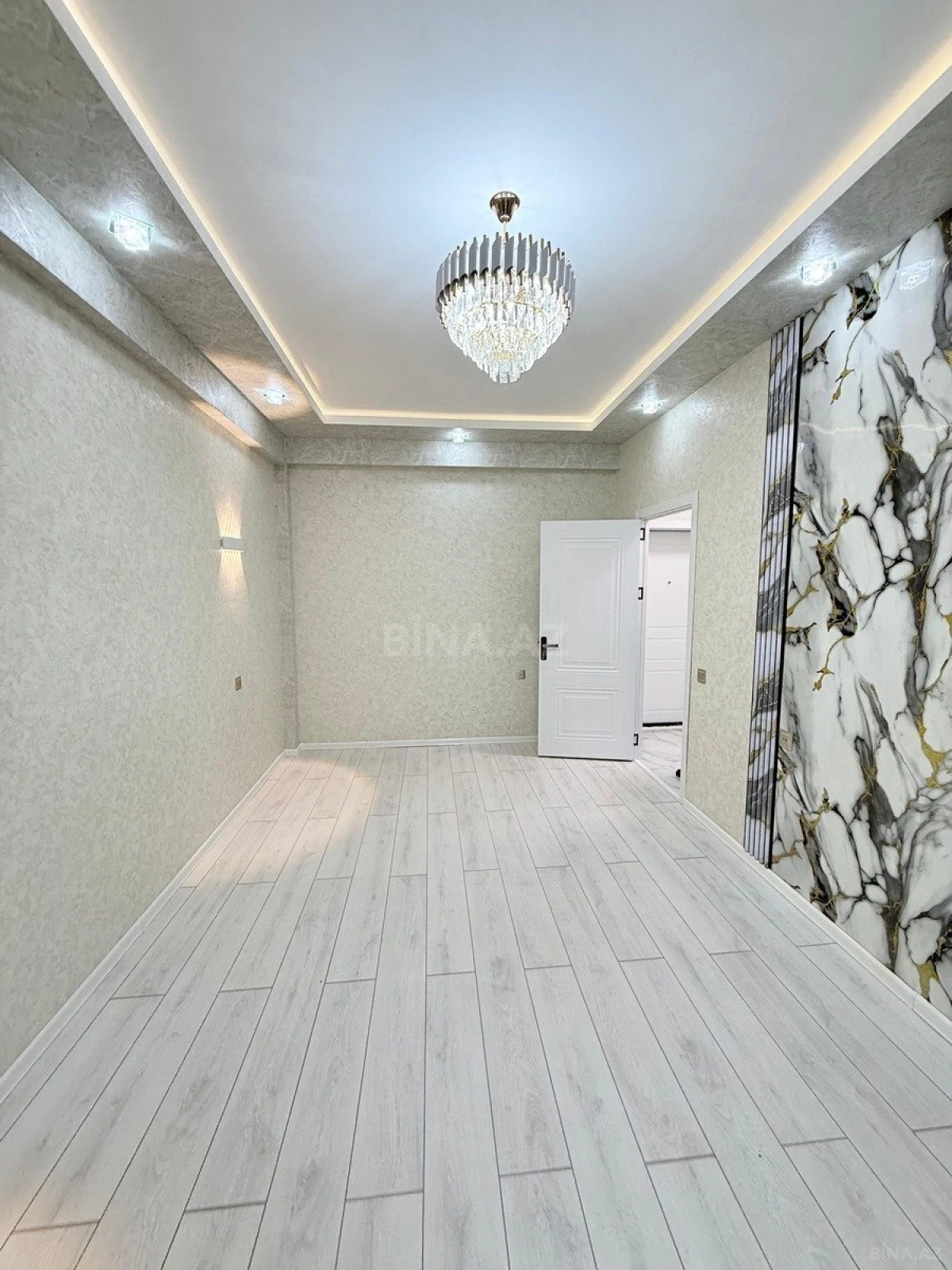 Satılır 2 otaqlı mənzil 56 m²