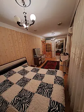Satılır 3 otaqlı mənzil 40 m²