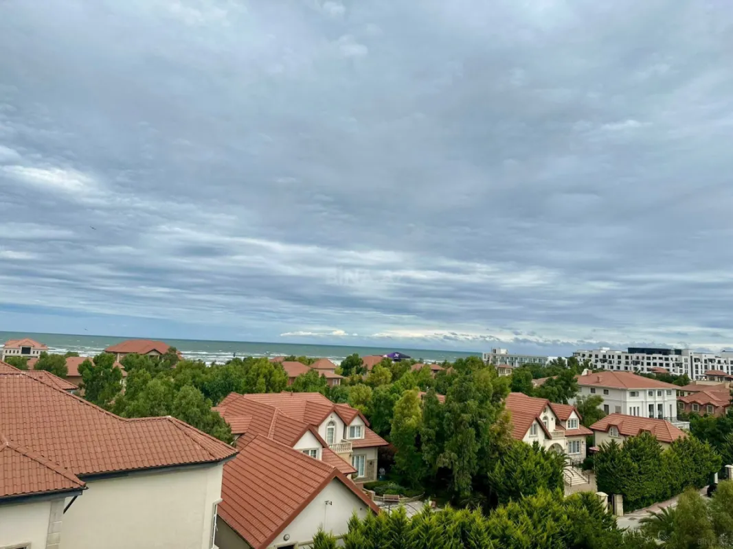 Satılır 1 otaqlı mənzil 75 m²