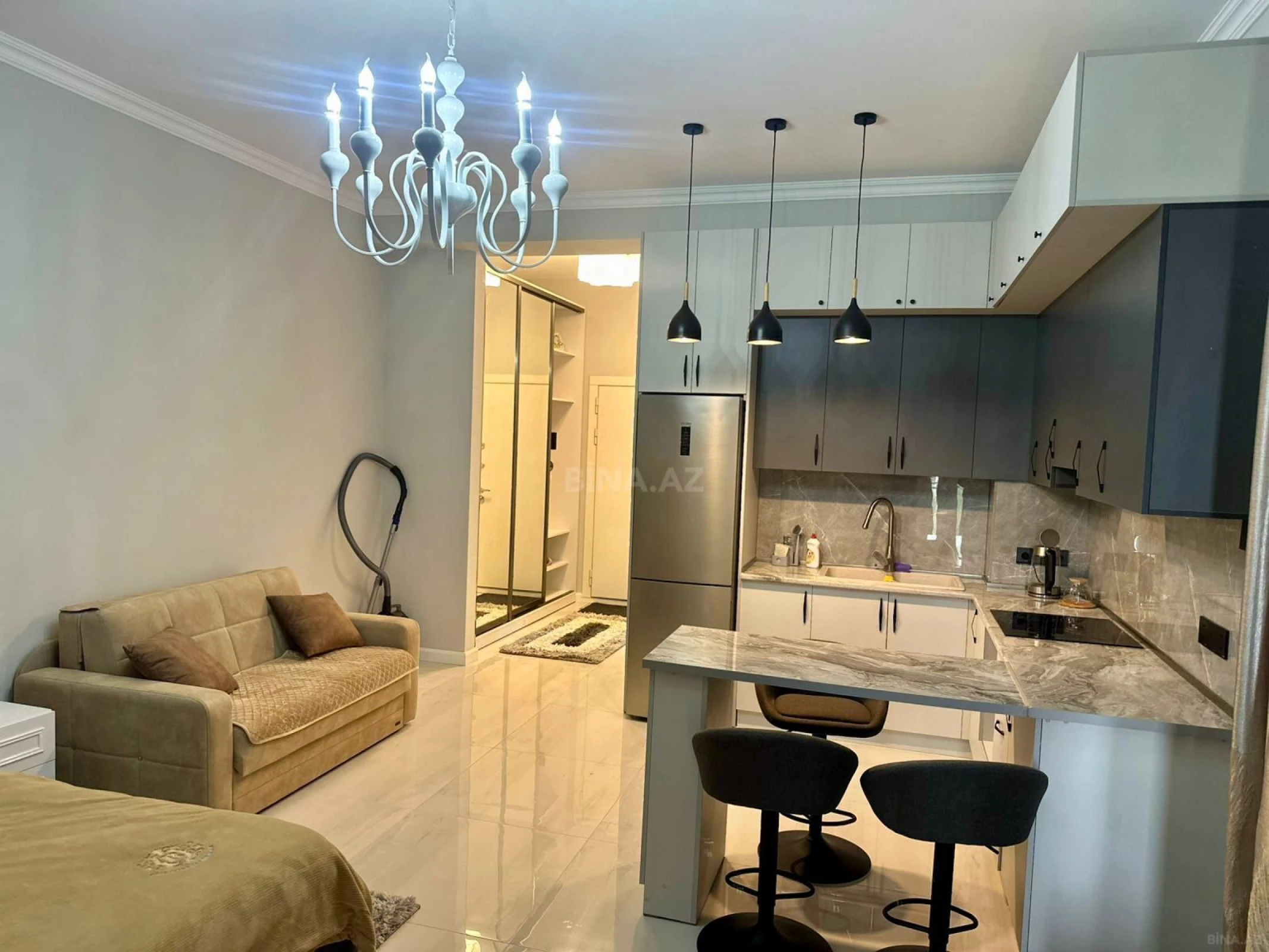 Satılır 1 otaqlı mənzil 75 m²