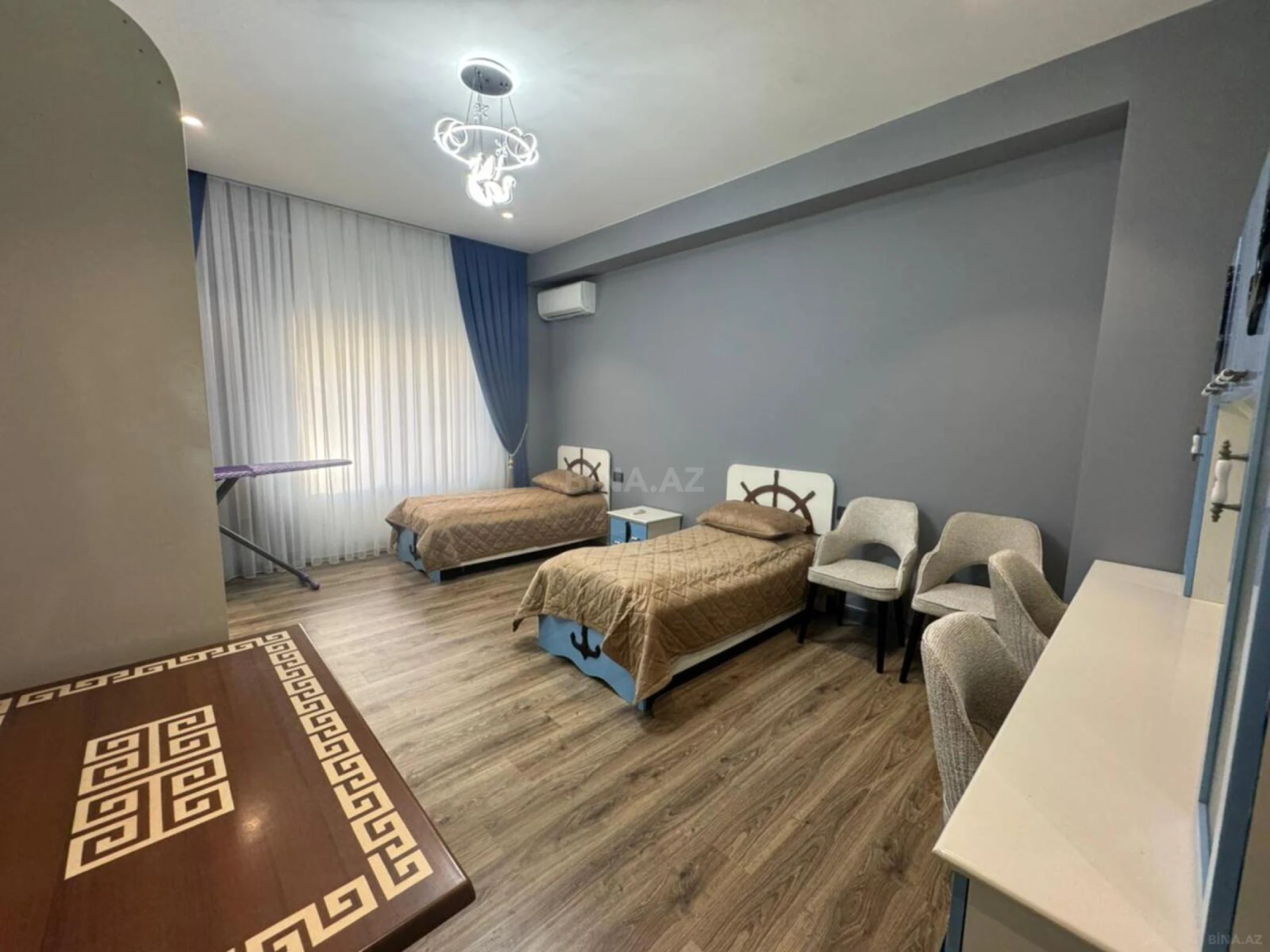 Kirayə verilir 3 otaqlı mənzil 140 m²