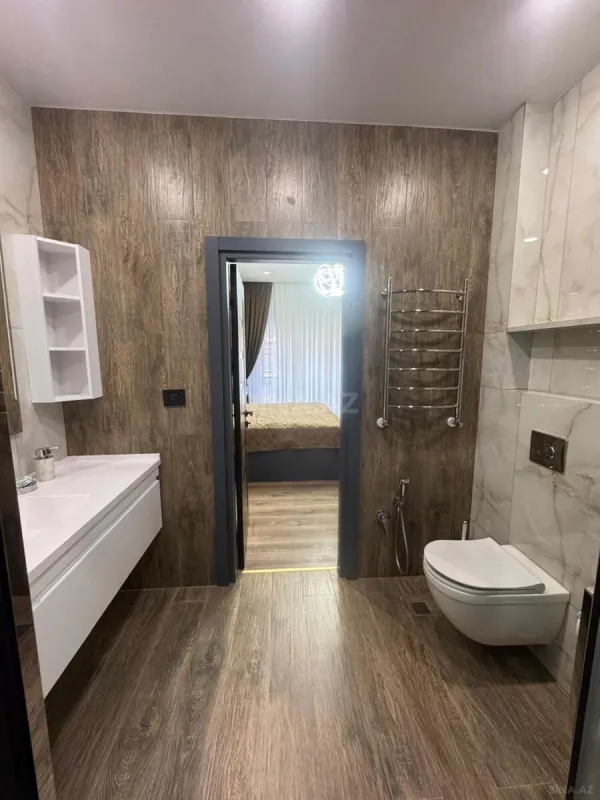 Kirayə verilir 3 otaqlı mənzil 140 m²