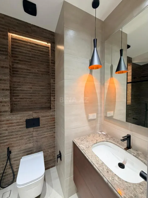 Satılır 2 otaqlı mənzil 76 m²
