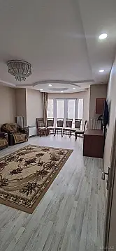 Satılır 2 otaqlı mənzil 70 m²