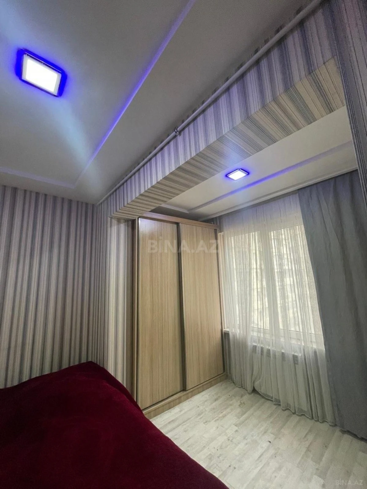 Satılır 2 otaqlı mənzil 70 m²