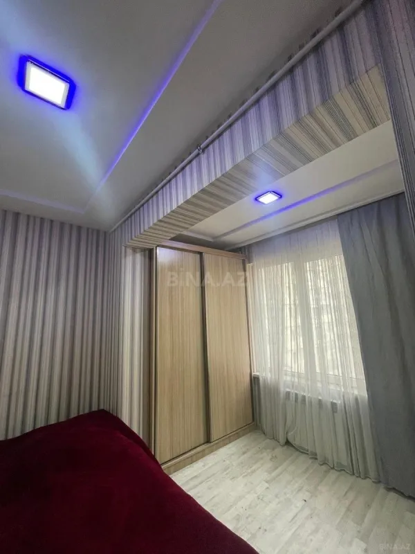 Satılır 2 otaqlı mənzil 70 m²