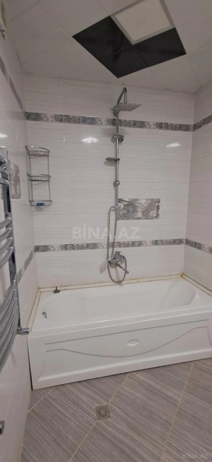 Satılır 2 otaqlı mənzil 70 m²