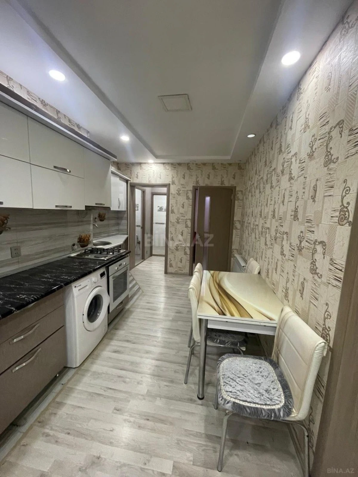 Satılır 2 otaqlı mənzil 70 m²