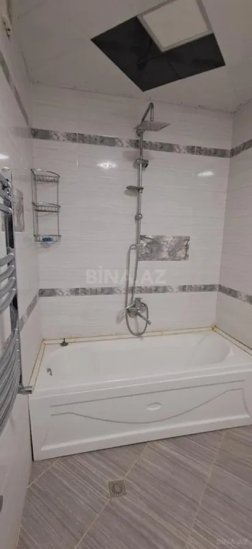 Satılır 2 otaqlı mənzil 70 m²
