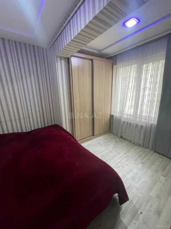 Satılır 2 otaqlı mənzil 70 m²