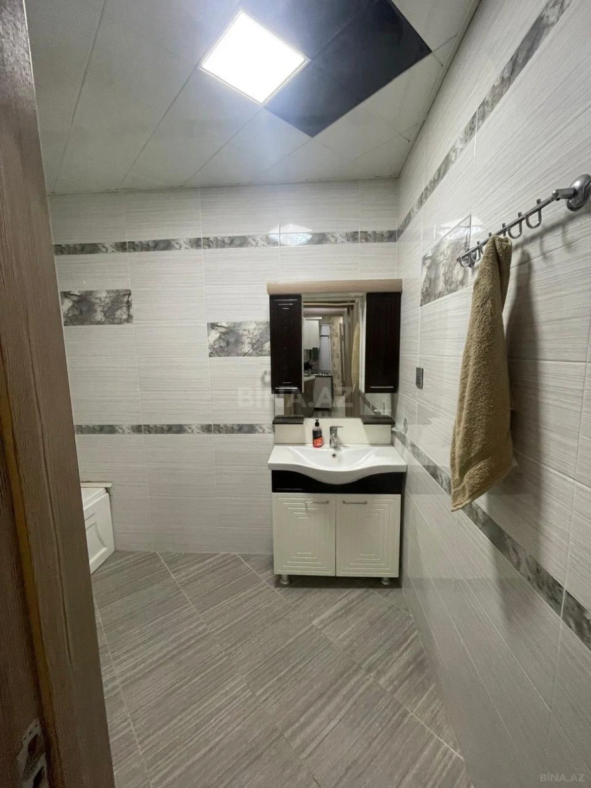 Satılır 2 otaqlı mənzil 70 m²