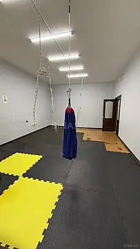 Kirayə verilir 4 otaqlı ofis 240 m²