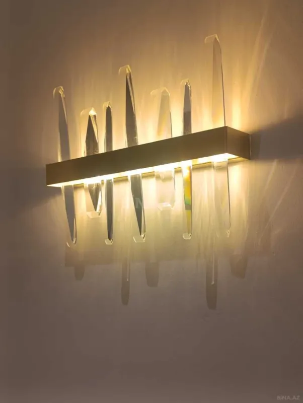 Satılır 3 otaqlı mənzil 142 m²