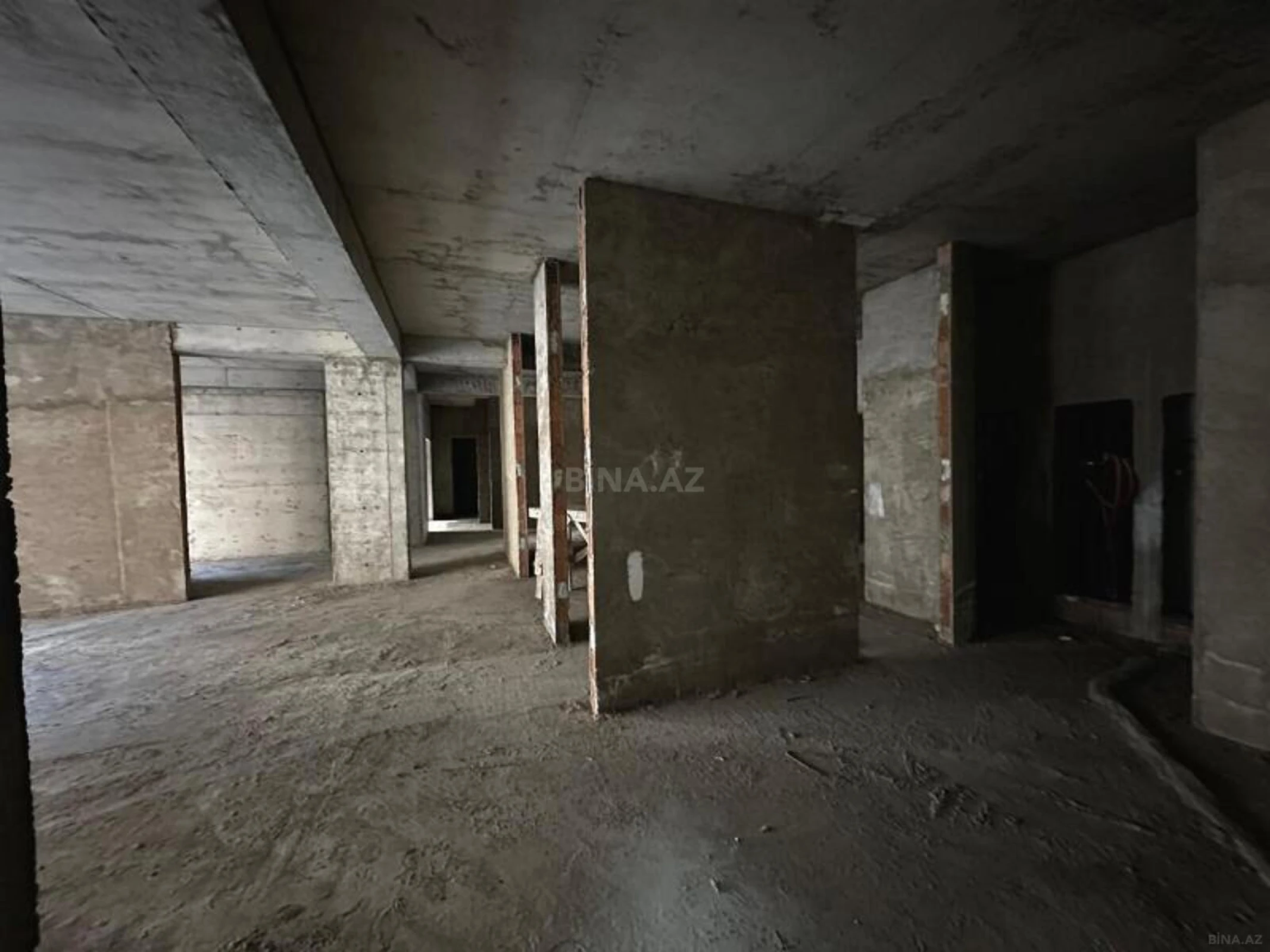 Kirayə verilir obyekt 335 m²