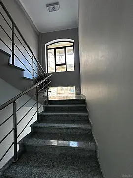 Kirayə verilir obyekt 335 m²