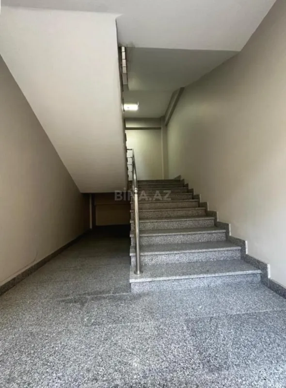 Kirayə verilir obyekt 335 m²