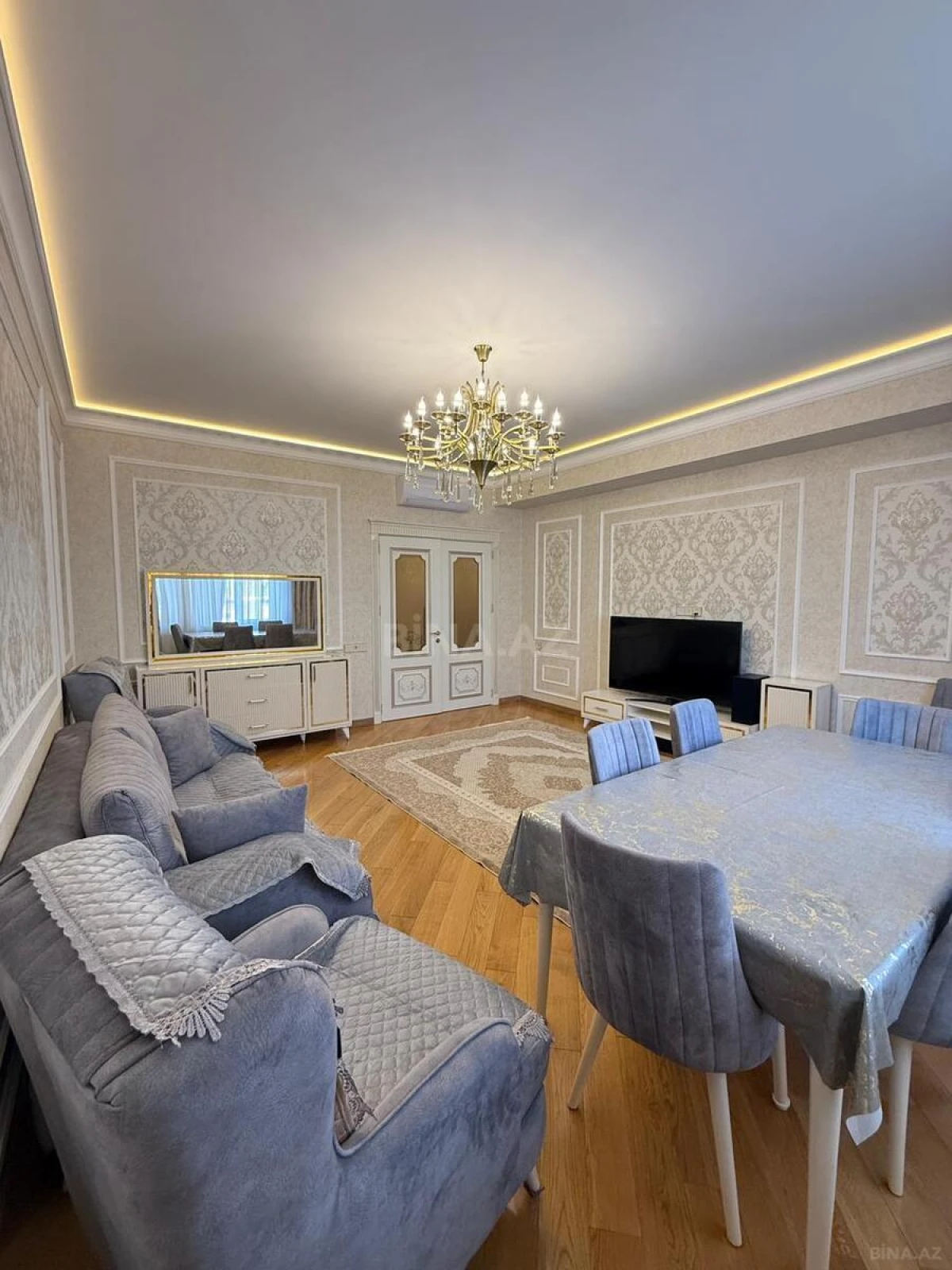 Kirayə verilir 3 otaqlı mənzil 150 m²