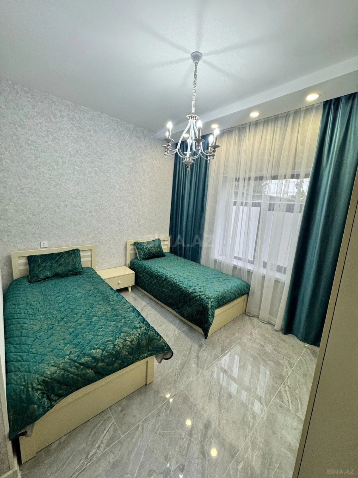 Kirayə verilir 4 otaqlı həyət evi 200 m²