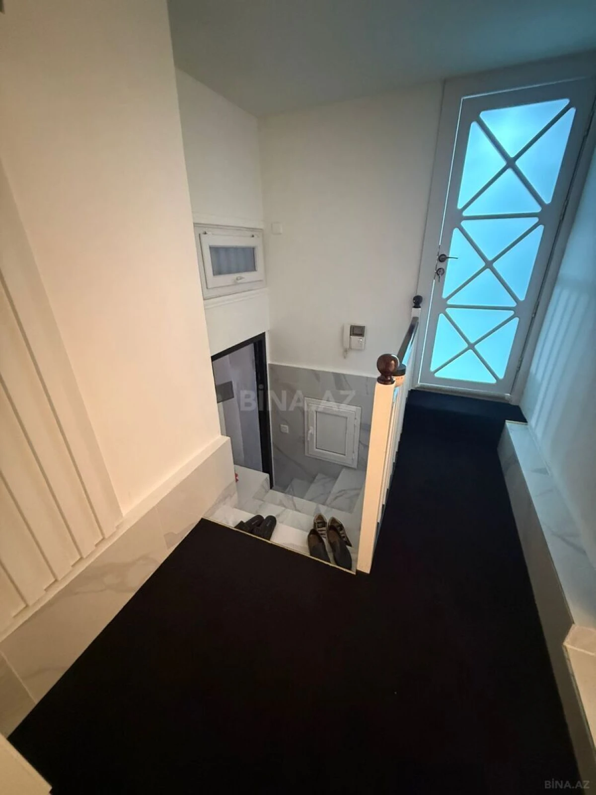 Kirayə verilir 2 otaqlı mənzil 85 m²