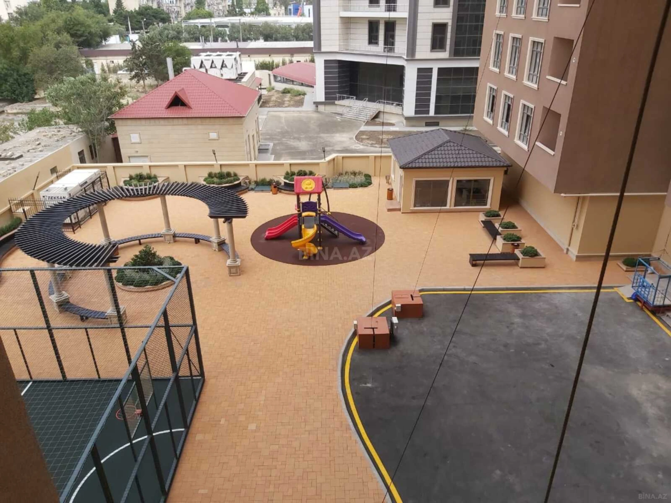 Satılır 2 otaqlı mənzil 70 m²