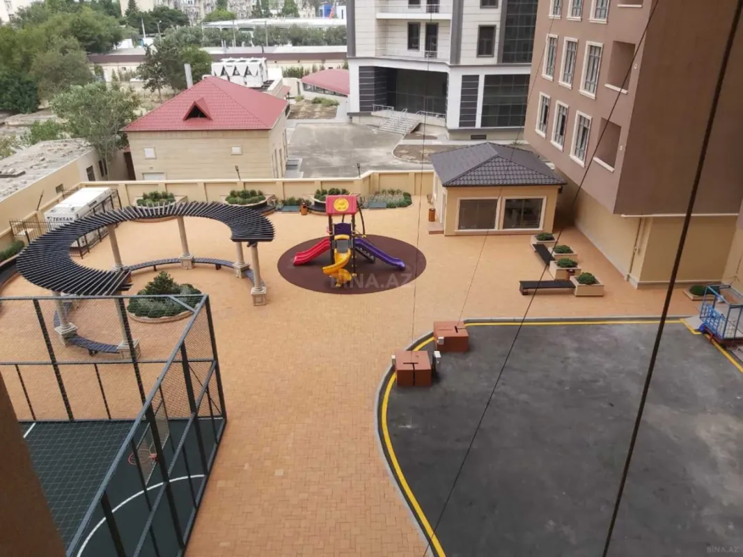 Satılır 2 otaqlı mənzil 70 m²