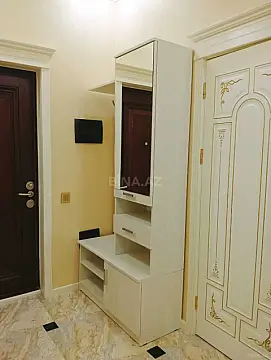 Satılır 2 otaqlı mənzil 70 m²