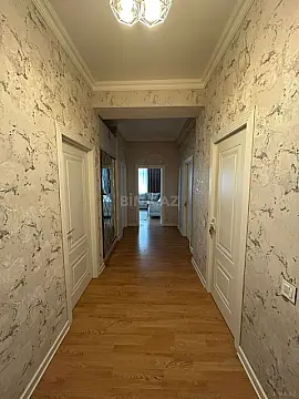 Satılır 3 otaqlı mənzil 98 m²