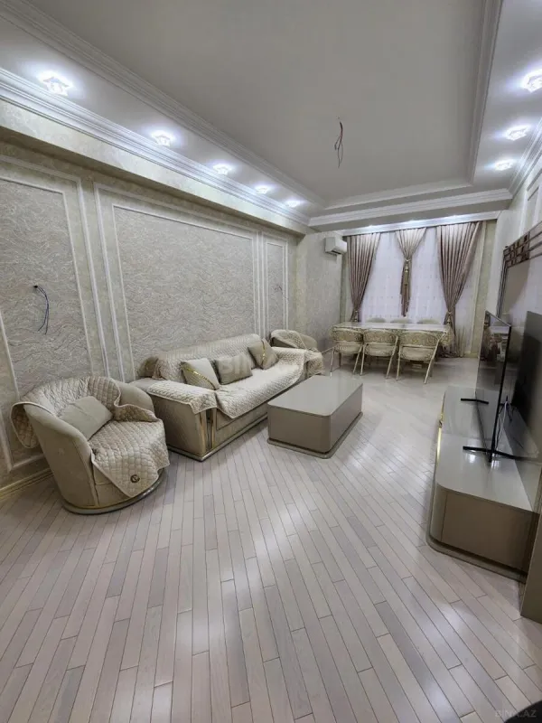 Satılır 3 otaqlı mənzil 106 m²