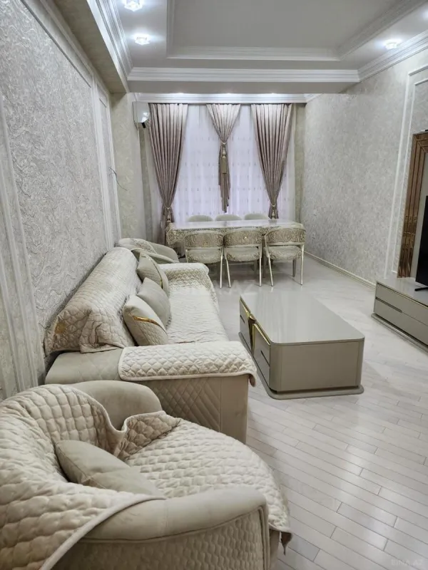 Satılır 3 otaqlı mənzil 106 m²