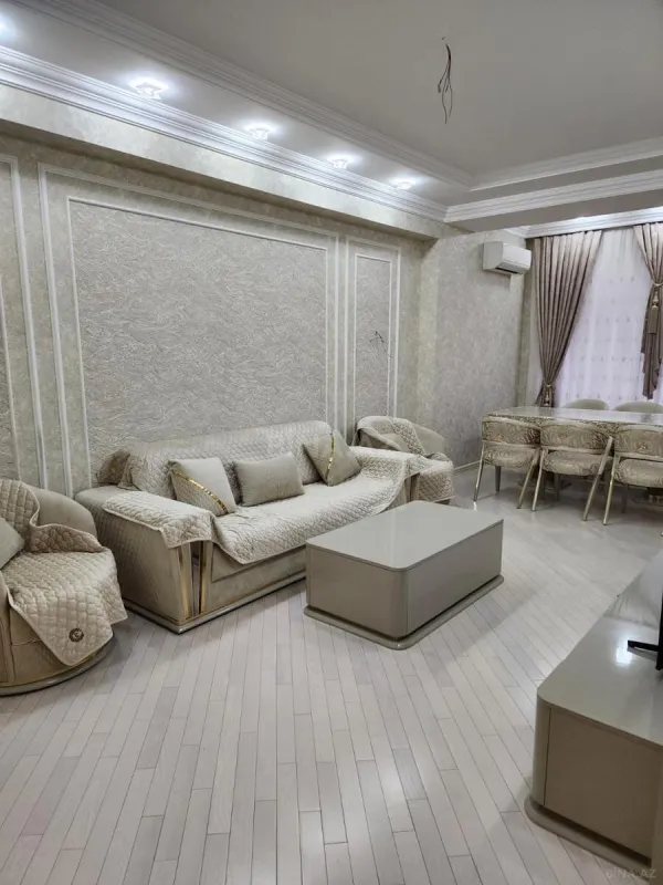 Satılır 3 otaqlı mənzil 106 m²