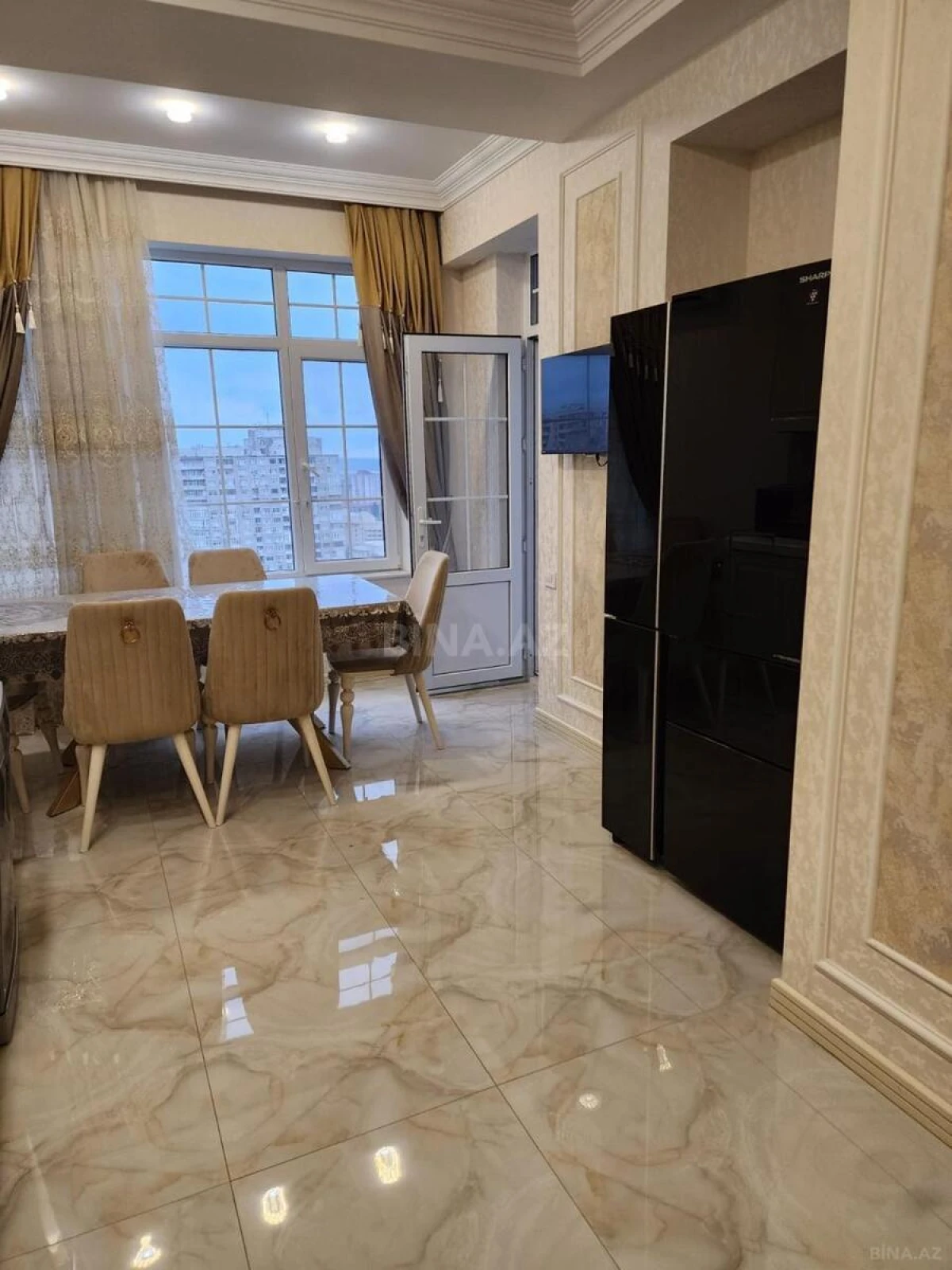 Satılır 3 otaqlı mənzil 106 m²