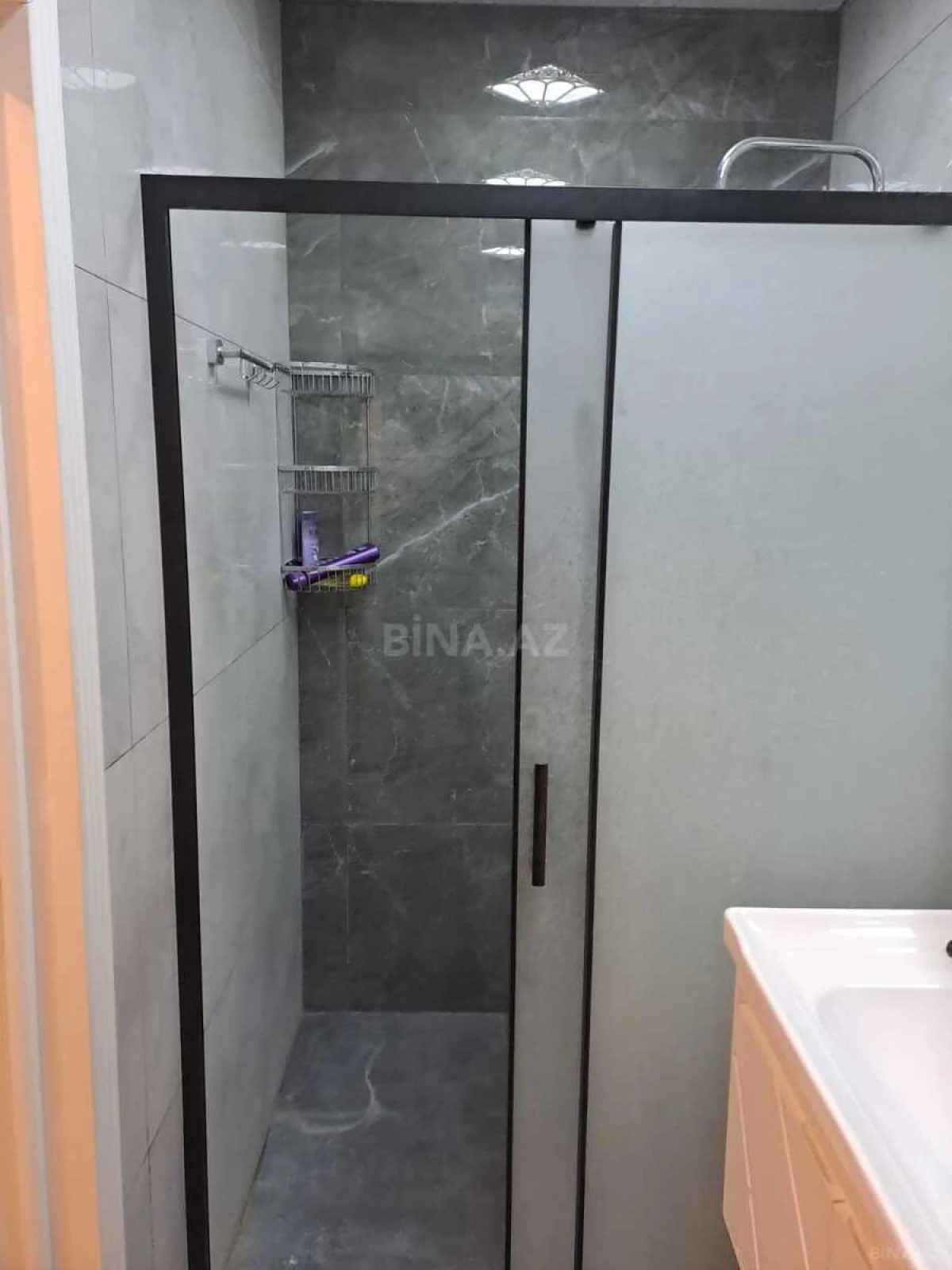 Kirayə verilir 2 otaqlı mənzil 65 m²