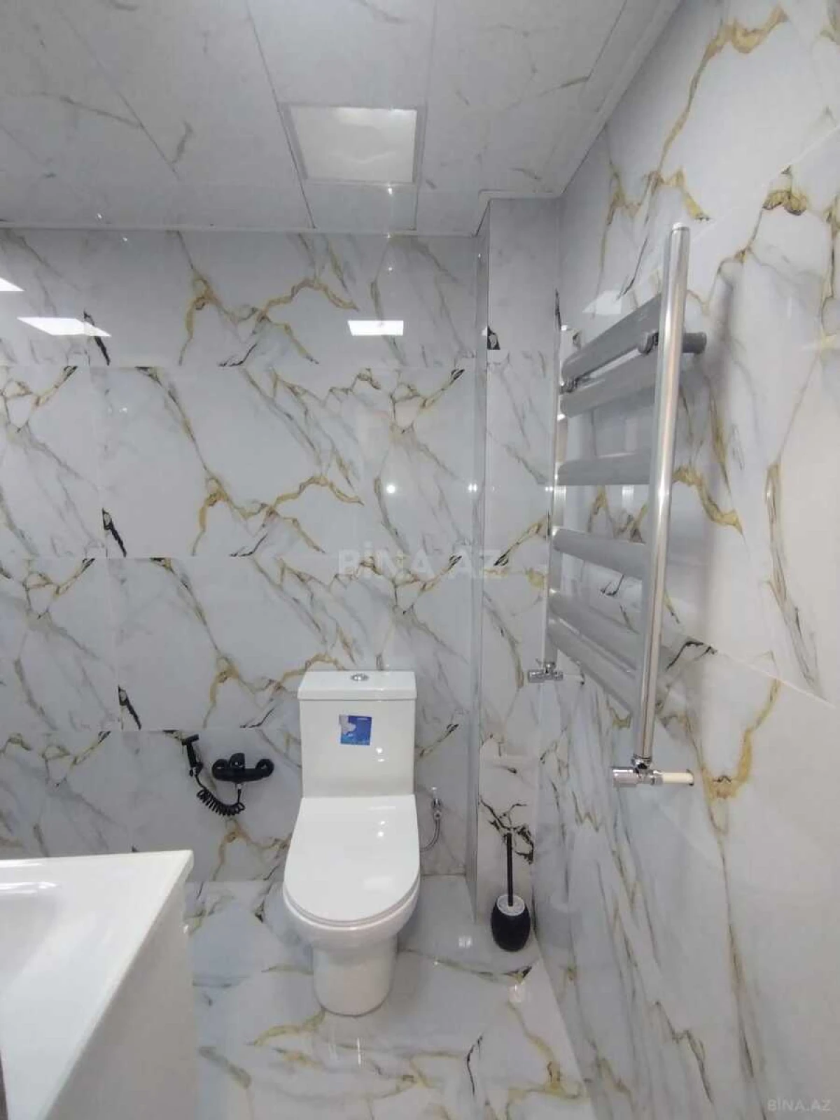 Satılır 2 otaqlı mənzil 65 m²